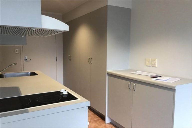 Photo of property in 16b/30 Westward Ho, Glen Eden, Auckland, 0602