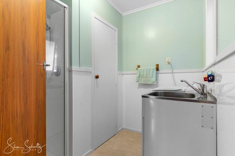 Photo of property in 7 Griffin Road, Maungaturoto, 0520