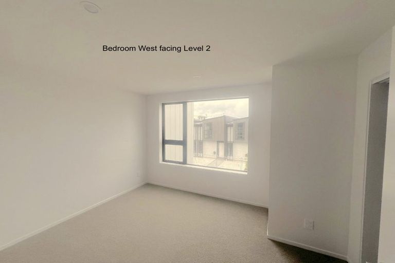 Photo of property in 10 Houhere Street, Paraparaumu, 5032