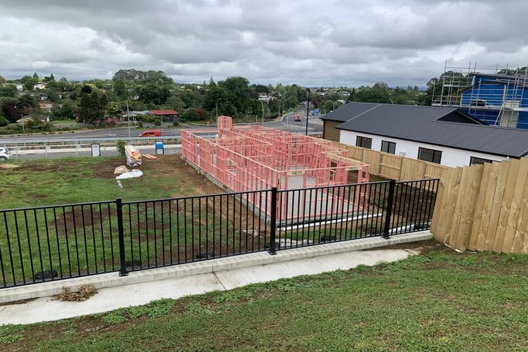 Photo of property in 21 Halo Green, Peacocke, Hamilton, 3206