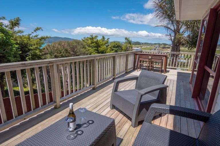 Photo of property in 59 Cable Bay Block Road, Cable Bay, 0420
