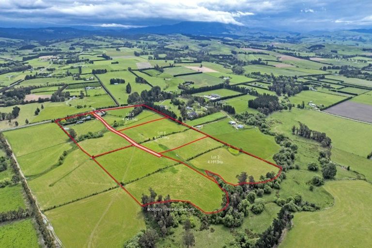 Photo of property in 229 Balcairn Amberley Road, Balcairn, Amberley, 7481