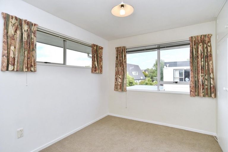 Photo of property in 1/10 Rachel Place, Avonhead, Christchurch, 8042