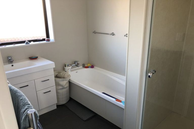 Photo of property in 5a Massey Street, Westown, New Plymouth, 4310