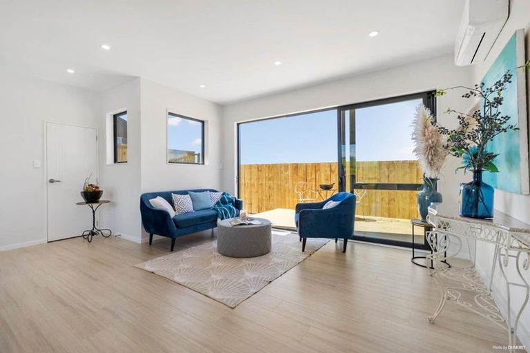 Photo of property in 30 Berba Lane, Westgate, Auckland, 0814