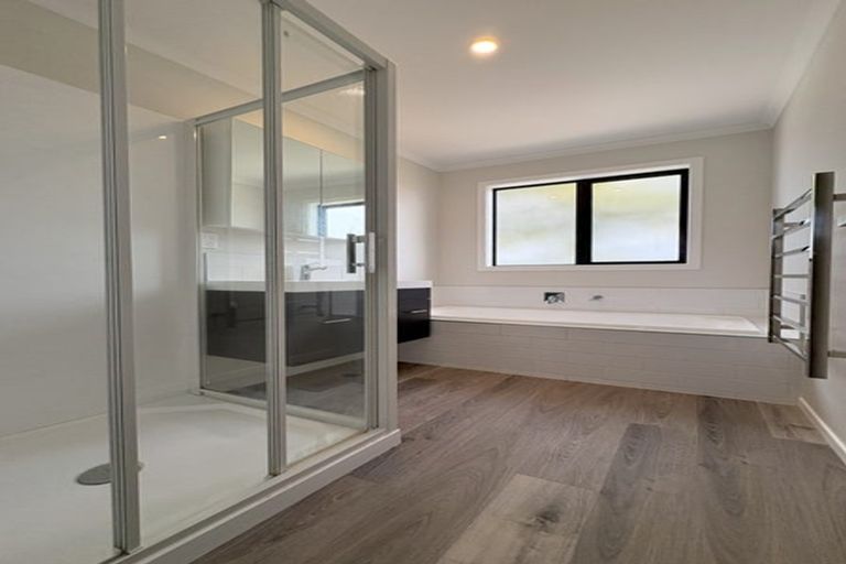 Photo of property in 103 Botanical Road, Takaro, Palmerston North, 4412