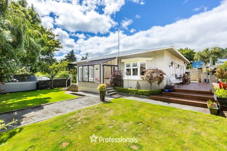 Photo of property in 30 Gloucester Street, Silverstream, Upper Hutt, 5019