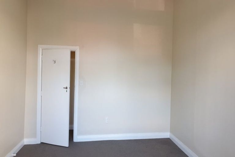 Photo of property in 76 Tinakori Road, Thorndon, Wellington, 6011