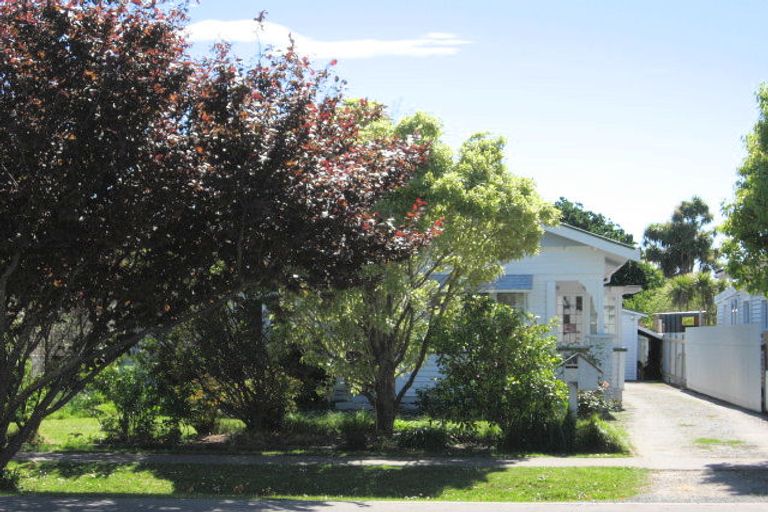 Photo of property in 6 Hinaki Street, Inner Kaiti, Gisborne, 4010