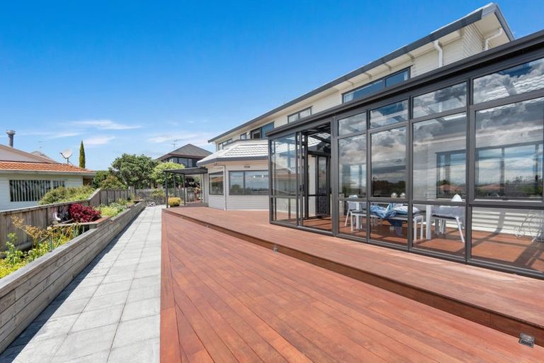 Photo of property in 216 Whitford Road, Shamrock Park, Auckland, 2016