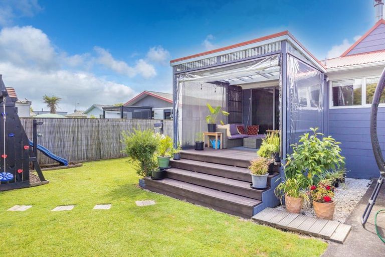 Photo of property in 56 Karen Crescent, Dinsdale, Hamilton, 3204