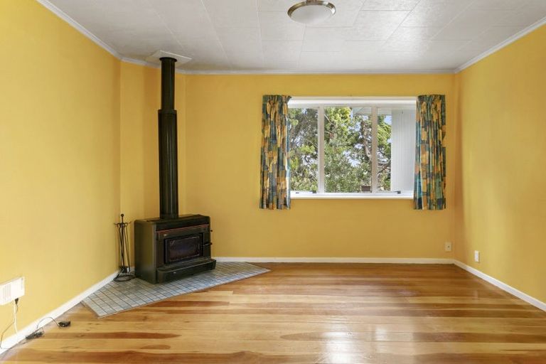 Photo of property in 15 Waitahanui Avenue, Taupo, 3330