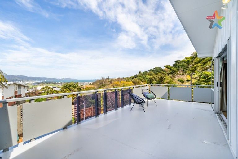 Photo of property in 35 Harbour View Road, Harbour View, Lower Hutt, 5010