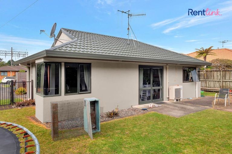 Photo of property in 19 Oleander Lane, Mount Maunganui, 3116