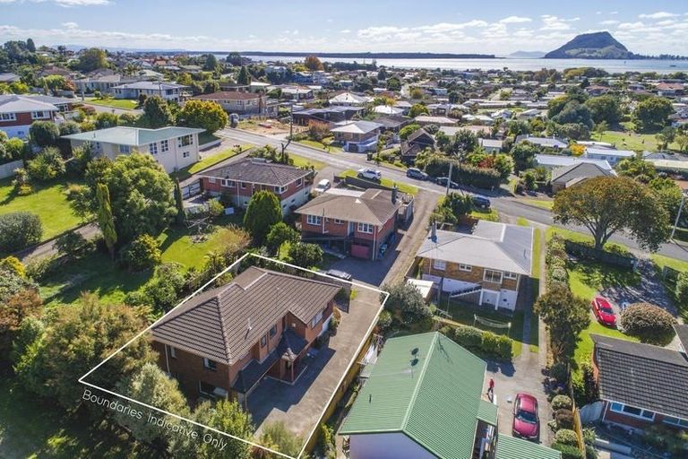 Photo of property in 18a Milton Road, Hospital Hill, Napier, 4110
