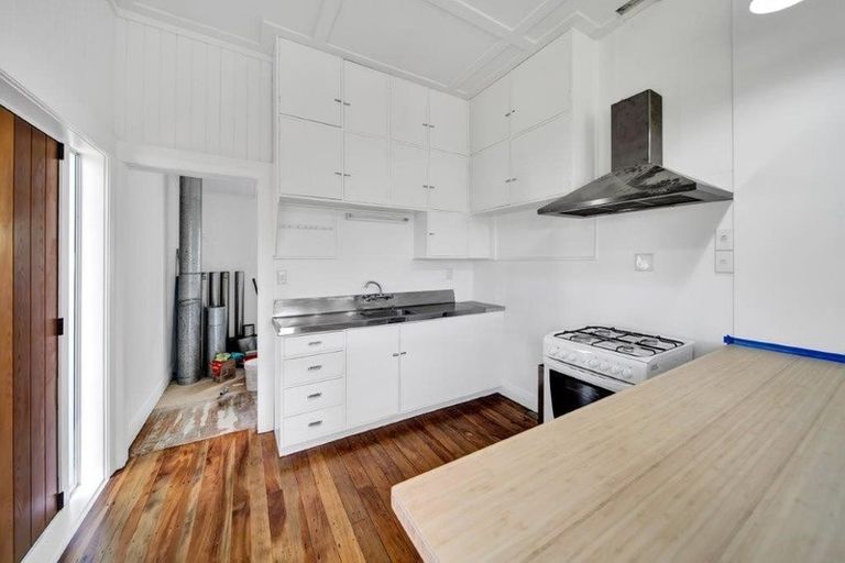 Photo of property in 36 Egmont Street, Kaponga, Hawera, 4679