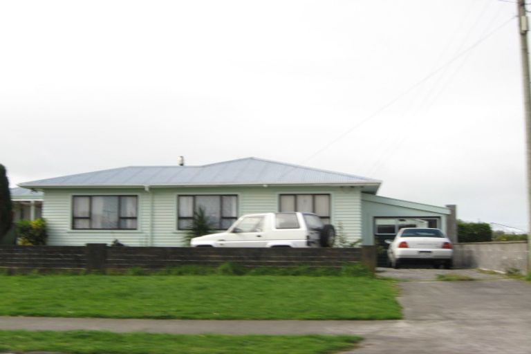 Photo of property in 114 Centennial Avenue, Waitara, 4320