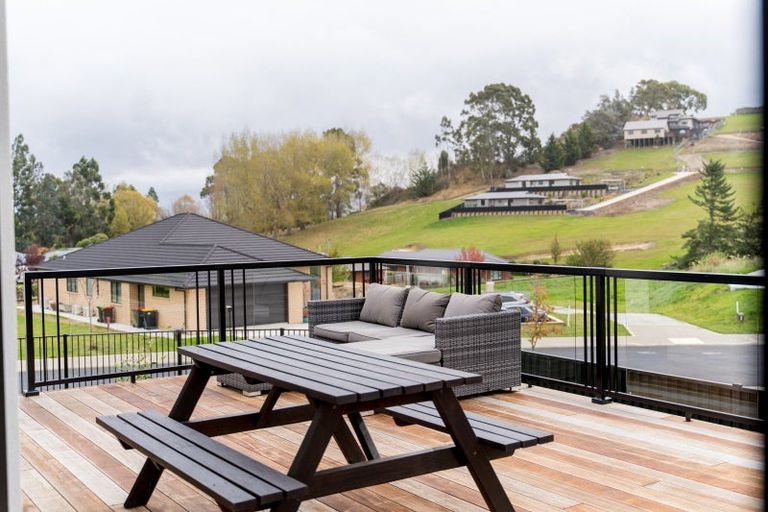 Photo of property in 61 Heathfield Drive, Mosgiel, 9024