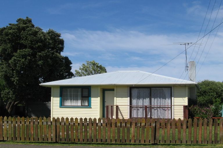 Photo of property in 16 Tolerton Avenue, Elgin, Gisborne, 4010