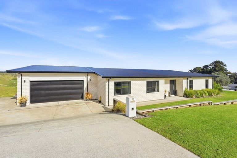 Photo of property in 18 Cracroft Drive, Putiki, Whanganui, 4500