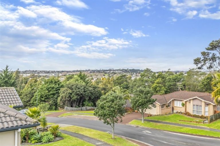 Photo of property in 45 San Valentino Drive, Henderson, Auckland, 0612