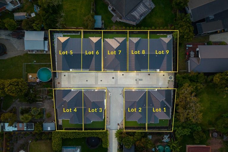 Photo of property in 6/113 Beach Road, Te Atatu Peninsula, 0610