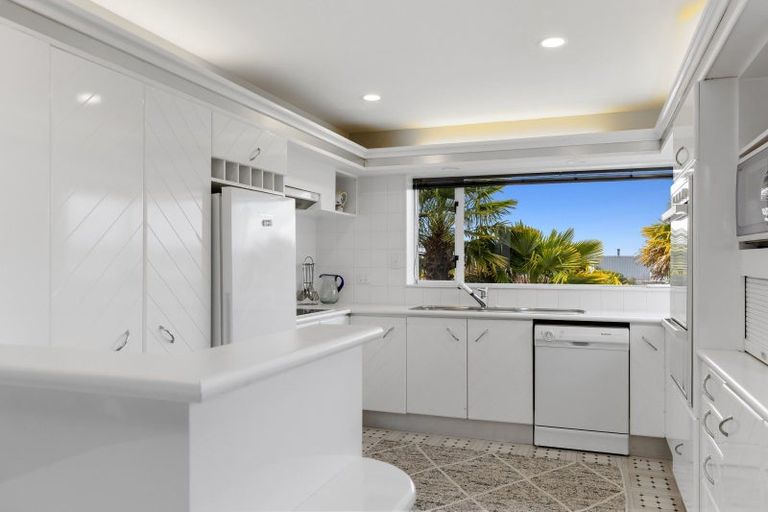 Photo of property in 13 Boundary Road, Waipahihi, Taupo, 3330