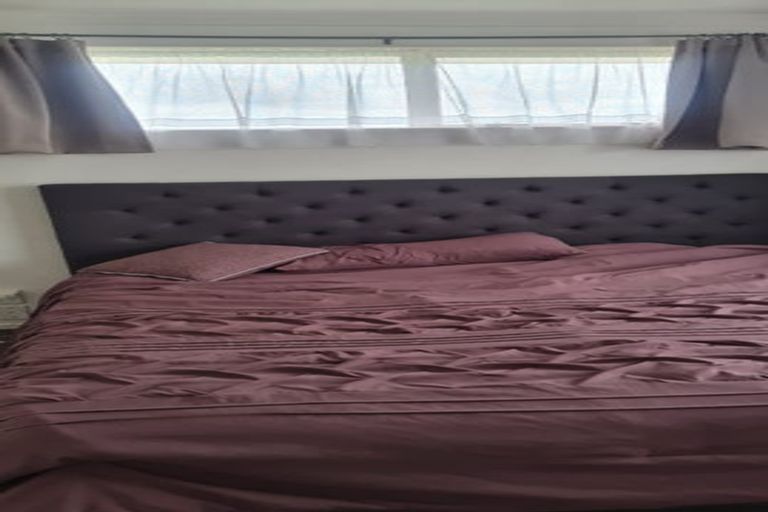 Photo of property in 39 Fernbrook Close, Burswood, Auckland, 2013