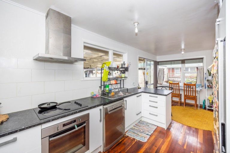 Photo of property in 4 Sundown Crescent, Melville, Hamilton, 3206