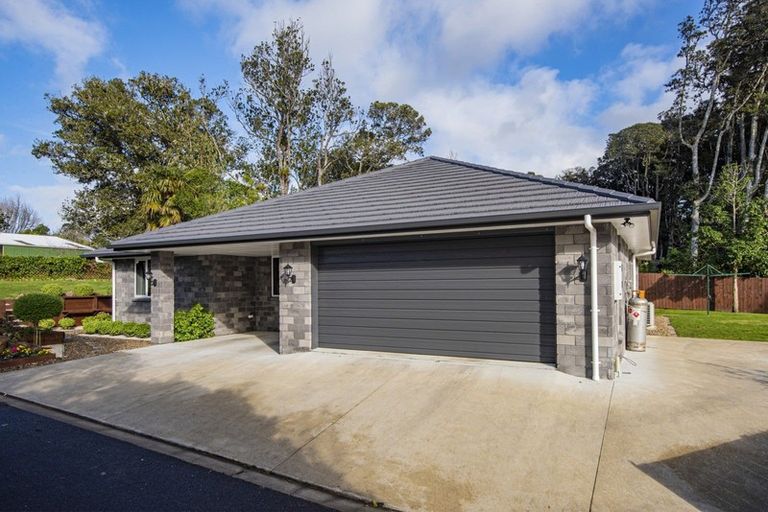 Photo of property in 9 Cookham Place, Maunu, Whangarei, 0179