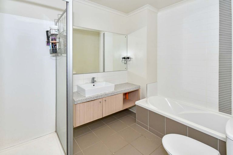 Photo of property in 53 Bruce Pulman Drive, Takanini, 2112