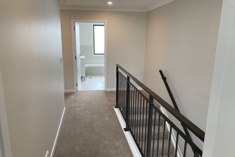 Photo of property in 19a O'meara Street, Swanson, Auckland, 0614