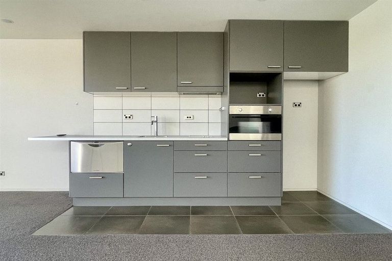 Photo of property in 8/8a Settlers Crescent, Ferrymead, Christchurch, 8023