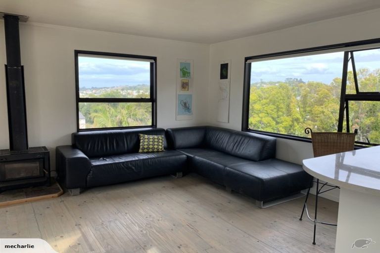 Photo of property in 119 Vipond Road, Stanmore Bay, Whangaparaoa, 0932