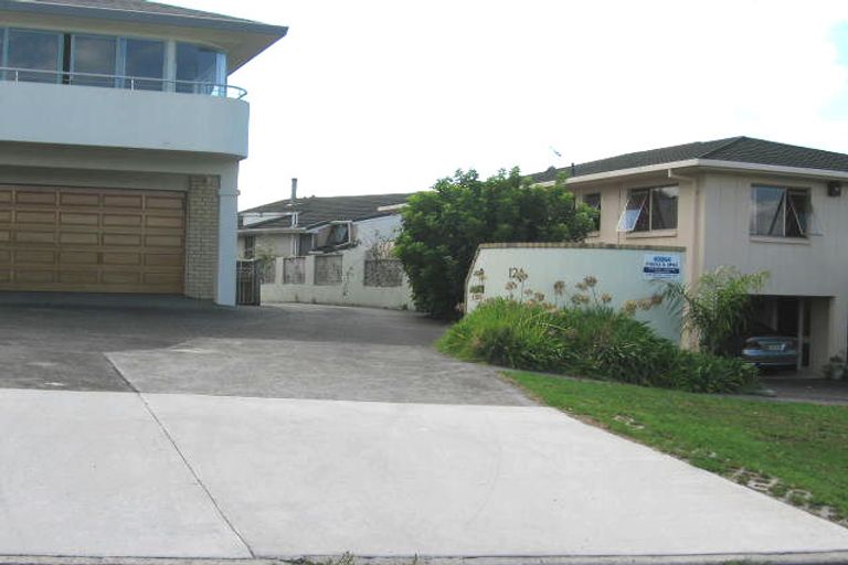 Photo of property in 1/12 Clifton Road, Waiake, Auckland, 0630