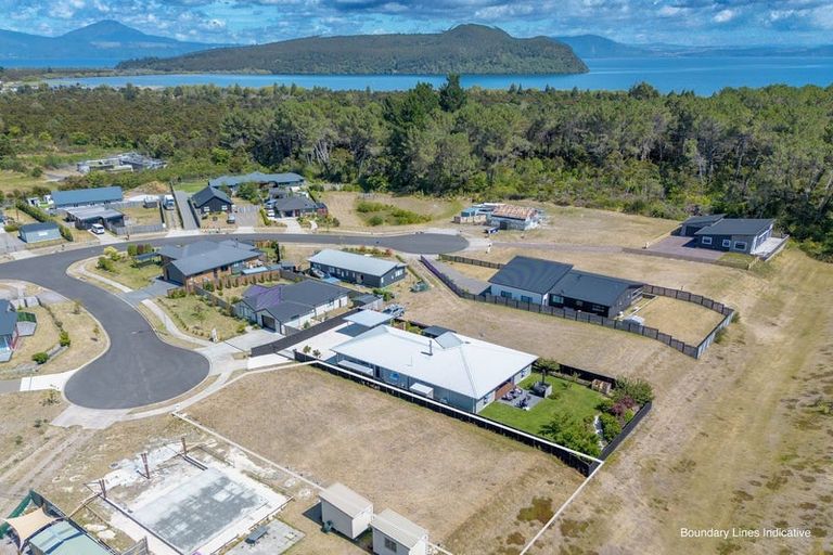 Photo of property in 7 Kohuhu Place, Motuoapa, 3382