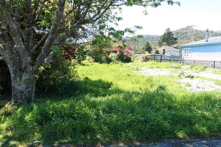 Photo of property in 16 Inverness Street, Dunollie, Runanga, 7803