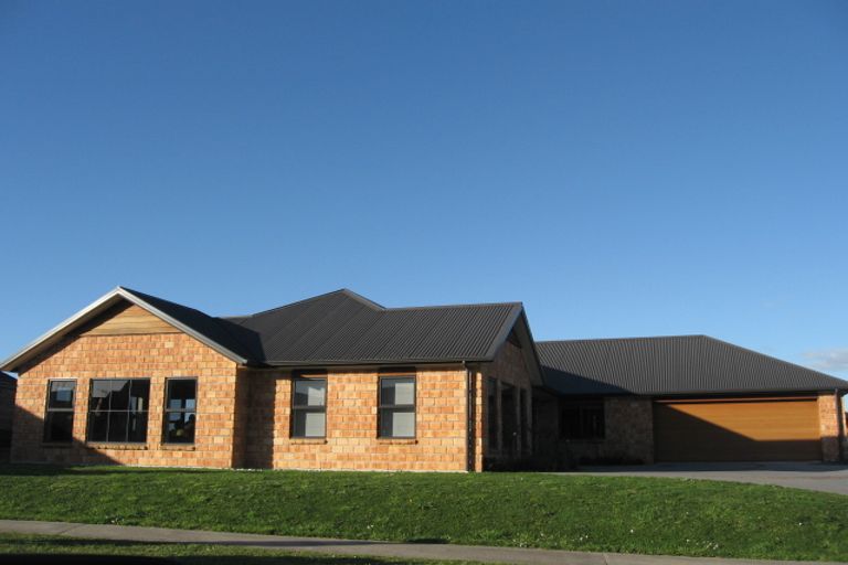 Photo of property in 11 Cherie Close, Rototuna, Hamilton, 3210