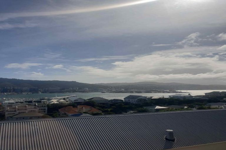 Photo of property in 9 Vogel Street, Mount Victoria, Wellington, 6011