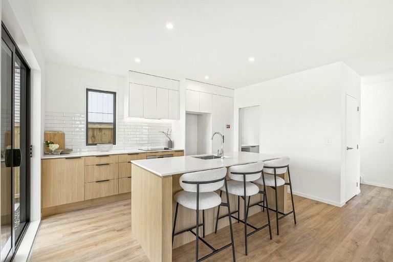 Photo of property in 19 Karamu Street, Flat Bush, 2019