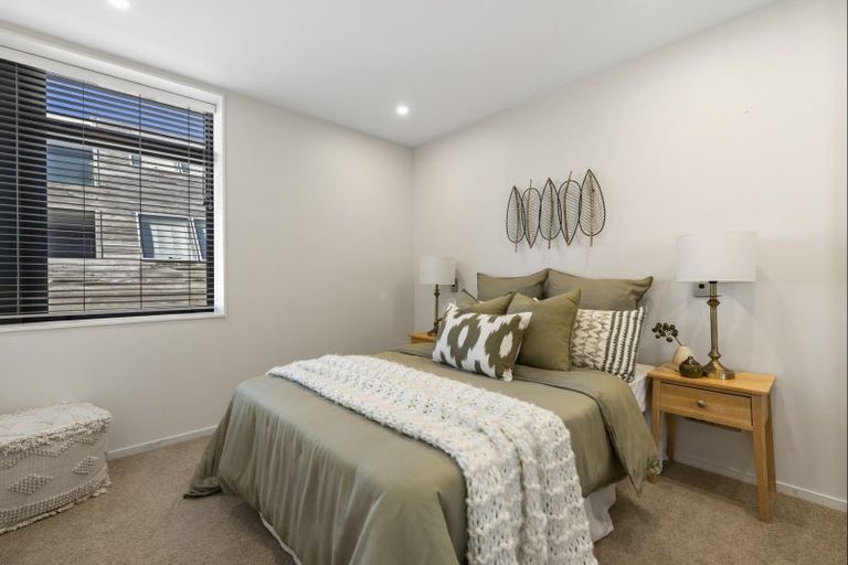 Photo of property in Vivaldi Apartments, 10/48 Marine Parade, Mount Maunganui, 3116