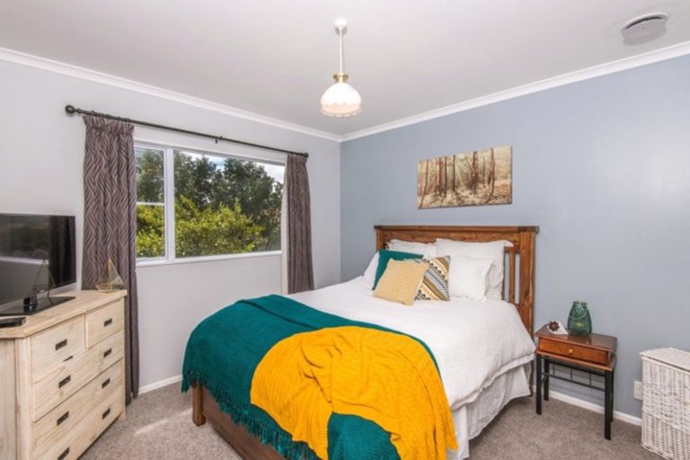 Photo of property in 153 Westchester Drive, Churton Park, Wellington, 6037
