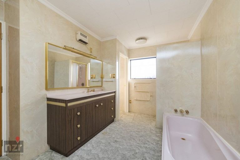 Photo of property in 18 Kimbolton Road, Feilding, 4702