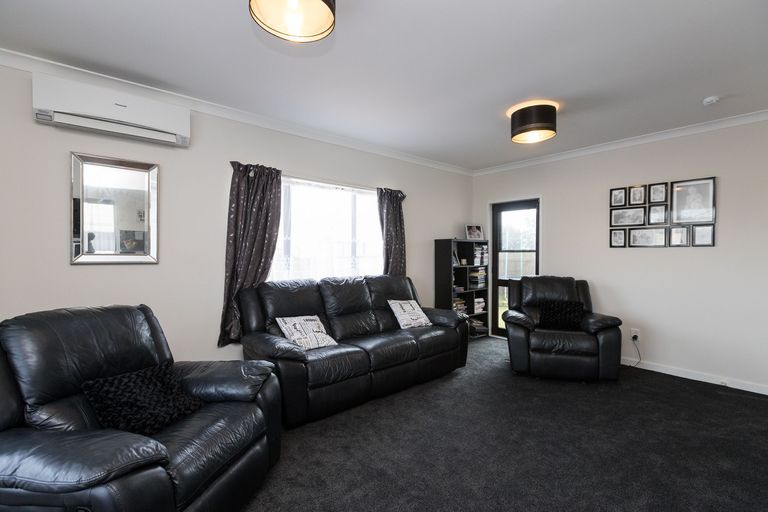 Photo of property in 67 Benmore Avenue, Cloverlea, Palmerston North, 4412