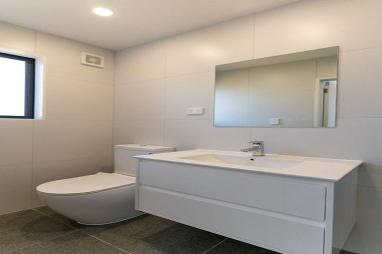 Photo of property in 13 Rangimarie Close, Opaheke, Papakura, 2113