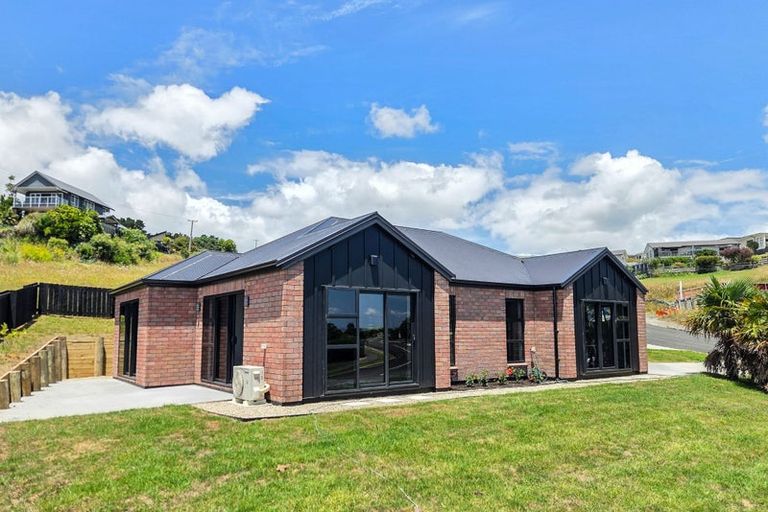 Photo of property in 1 Midgard Road, Coopers Beach, 0420