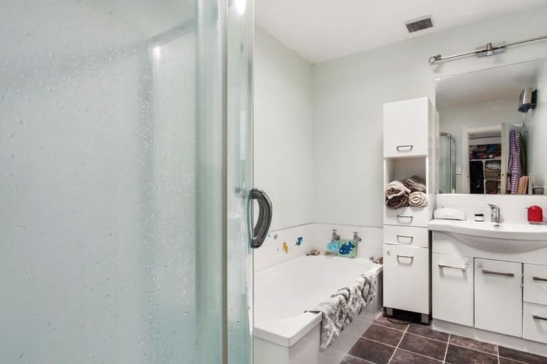 Photo of property in 21 Martindales Road, Heathcote Valley, Christchurch, 8022