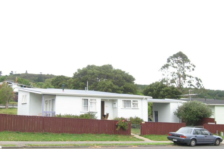 Photo of property in 96 Norana Road, Timberlea, Upper Hutt, 5018