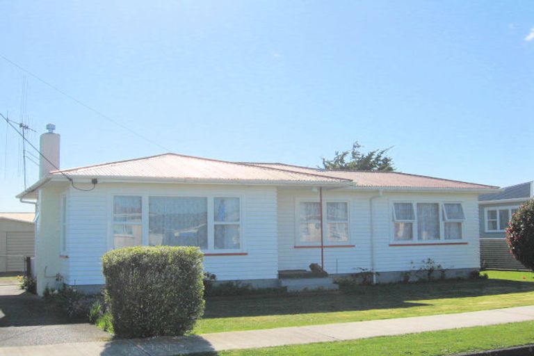 Photo of property in 29 Bledisloe Street, Levin, 5510