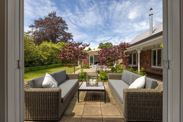 Photo of property in 40 Weka Street, Fendalton, Christchurch, 8041